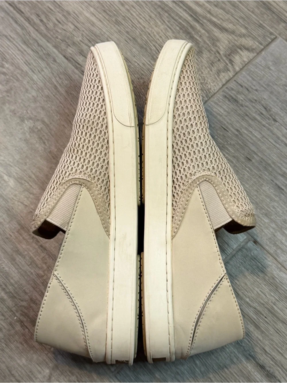 OluKai Pehuea Women's White Mesh Round Toe Slip-On Flat Shoes US 10 EU 40